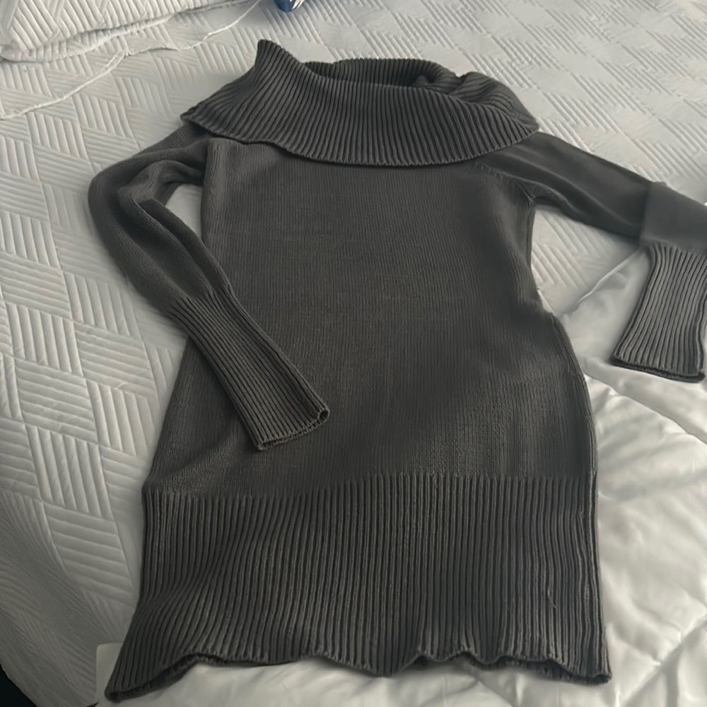 Guess sweater dress, preowned.